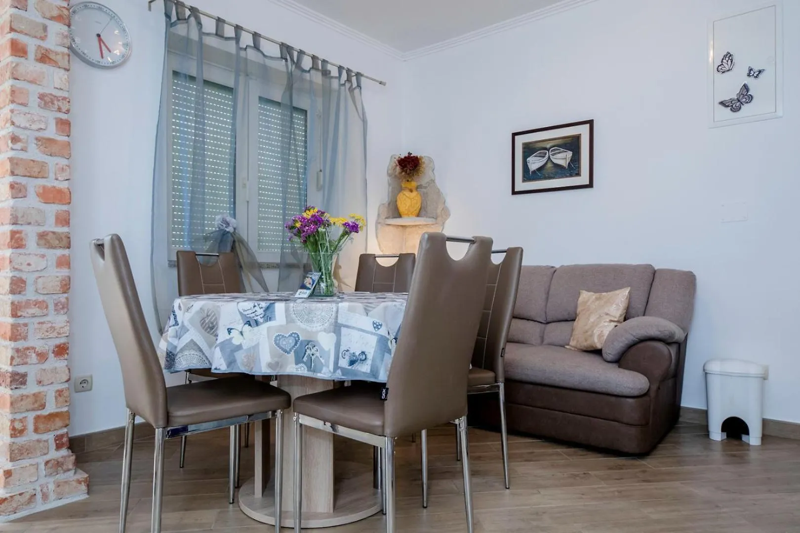 Apartments Larissa And Marcela Palit Pensionat